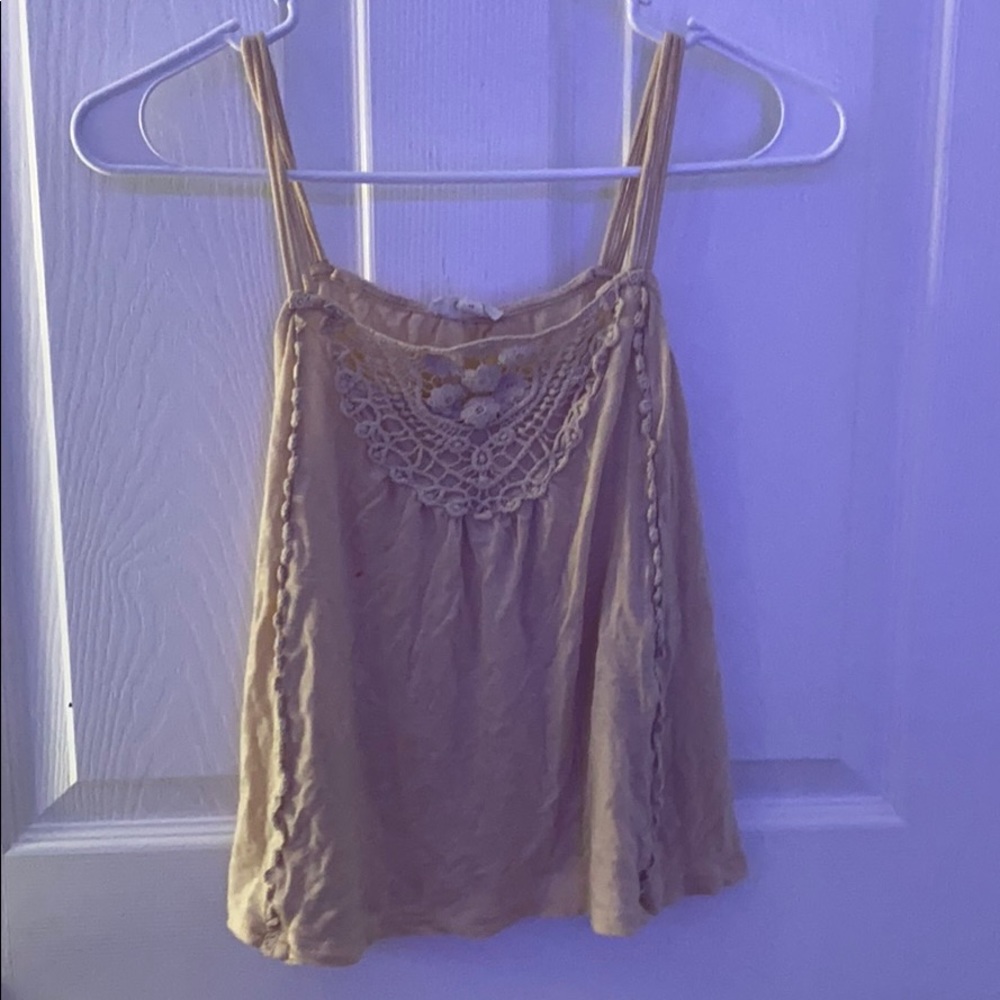 Tan tank top size medium